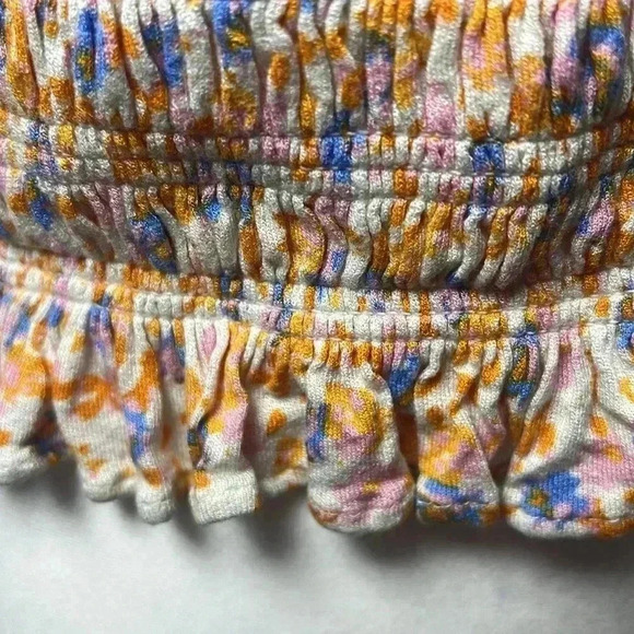 Urban Outfitters Daydreamer Floral Smocked Off The Shoulder Crop Top Size Large - Picture 8 of 12